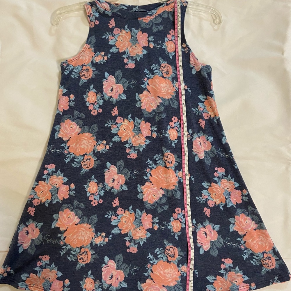 A-line floral tween/teen dress. Size L (14)